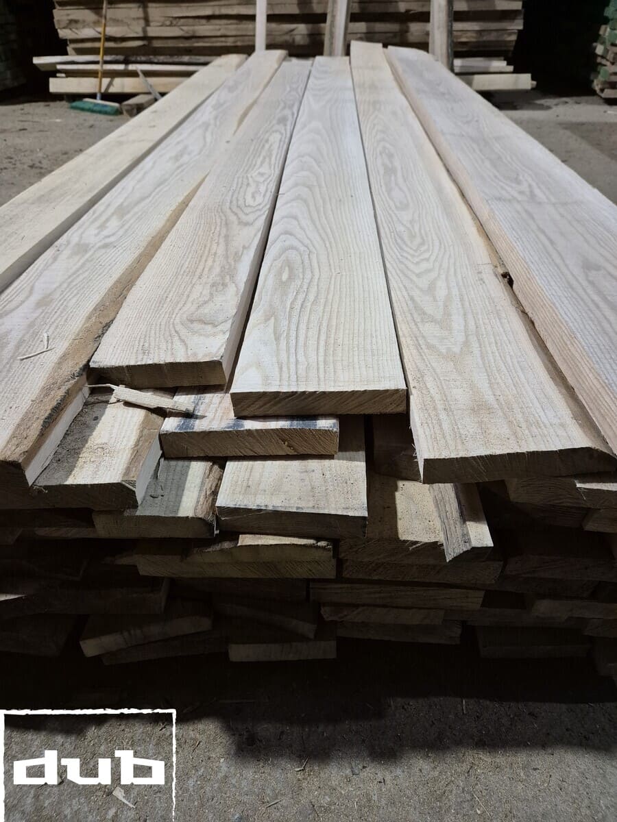 Доска ясеня сухая обрезная 0 сорт 2000-3000х150х32мм